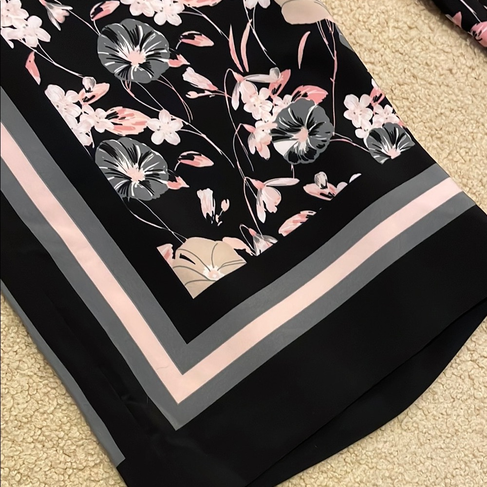 Isaac Mizrahi Black Floral Culottes - Picture 4 of 5
